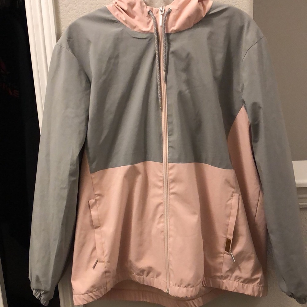 Large Women’s jacket. Worn once when it was cold on vacation.